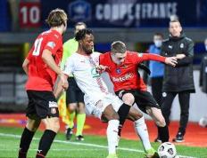 PG电子试玩官网-甘冈客场战平，球队保持不败纪录的简单介绍