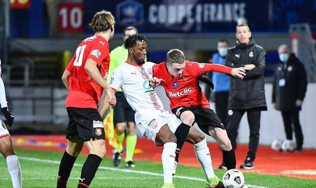 PG电子试玩官网-甘冈客场战平，球队保持不败纪录的简单介绍