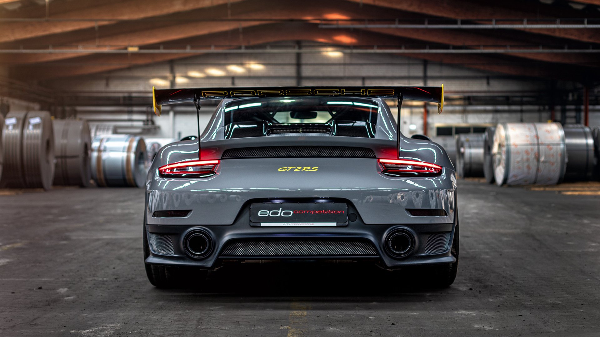 PG平台-赛道与绿茵的交响，哈兰德连续得分拉开差距的F1街道赛之夜